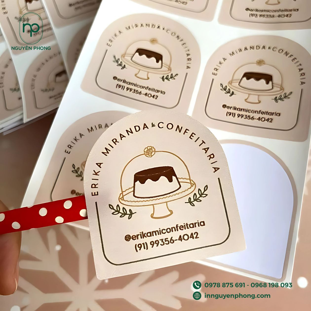 Mẫu thiết kế logo bánh kẹo 
